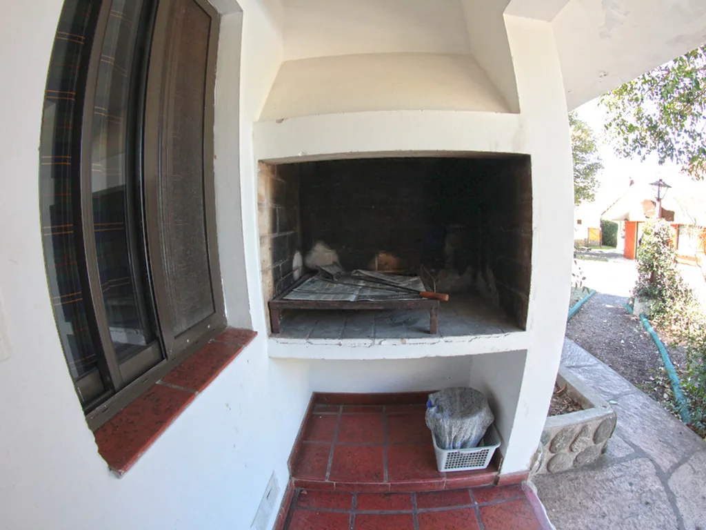 Parrilla individual cubierta, Cabañas Carpe Diem, Villa General Belgrano